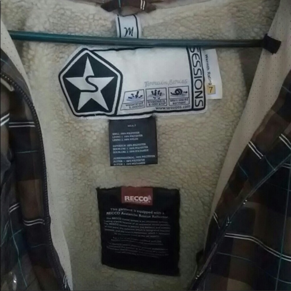Snowboard jacket! - Picture 3 of 3